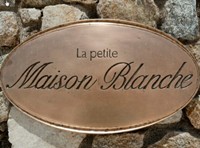 LA MAISON BLANCHE